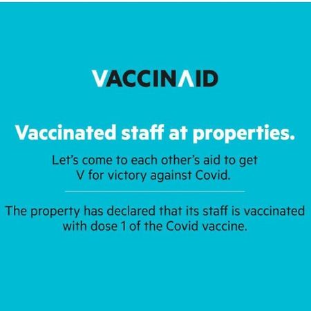 קוטה לומבוק Vaccinated Staff - Oyo 3523 Gong Corner Homestay מראה חיצוני תמונה