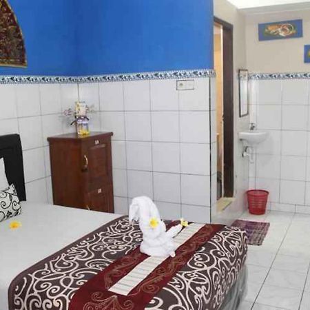 קוטה לומבוק Vaccinated Staff - Oyo 3523 Gong Corner Homestay מראה חיצוני תמונה