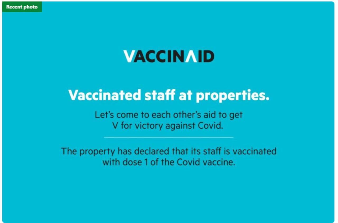 קוטה לומבוק Vaccinated Staff - Oyo 3523 Gong Corner Homestay מראה חיצוני תמונה