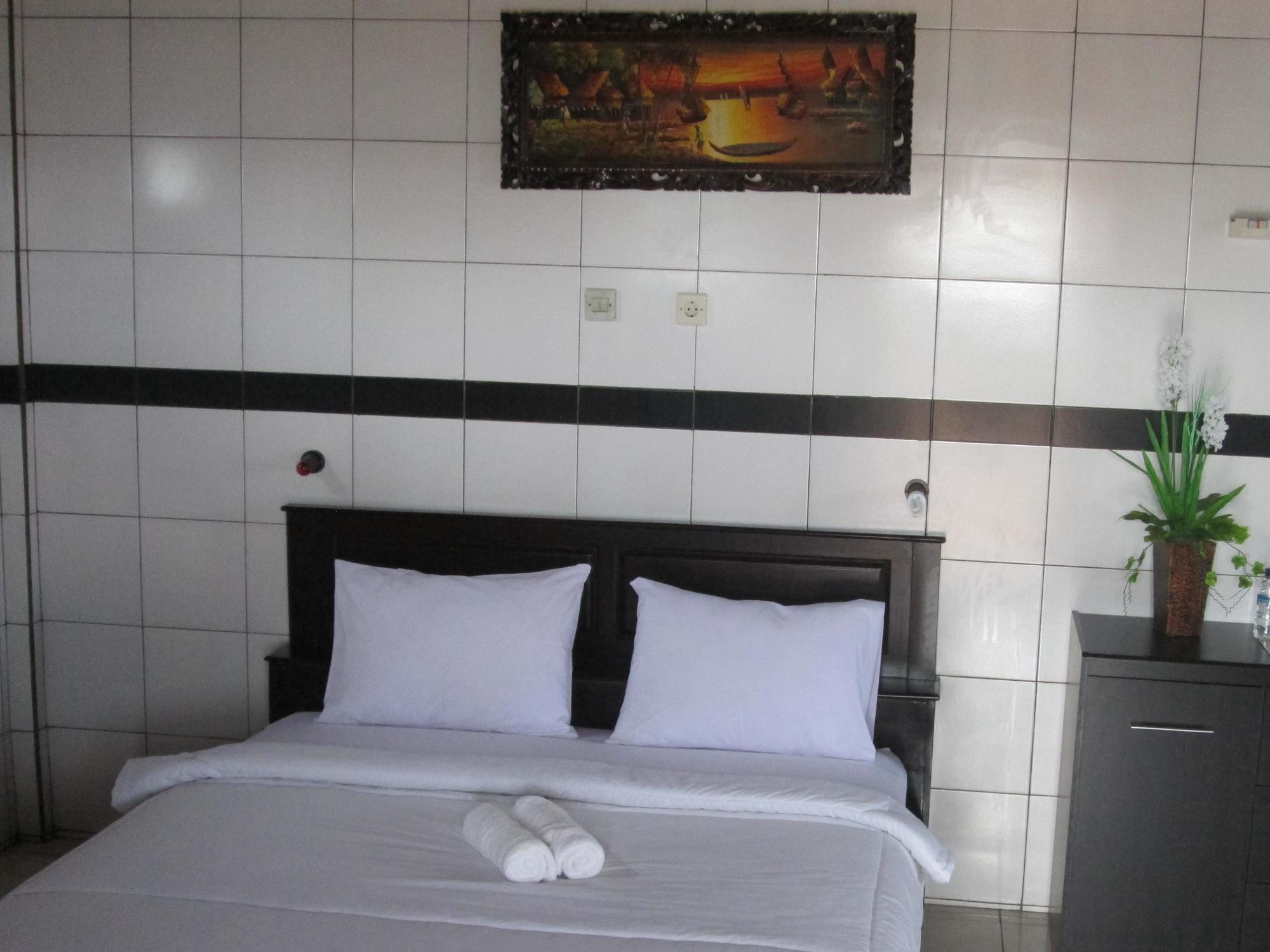 קוטה לומבוק Vaccinated Staff - Oyo 3523 Gong Corner Homestay מראה חיצוני תמונה