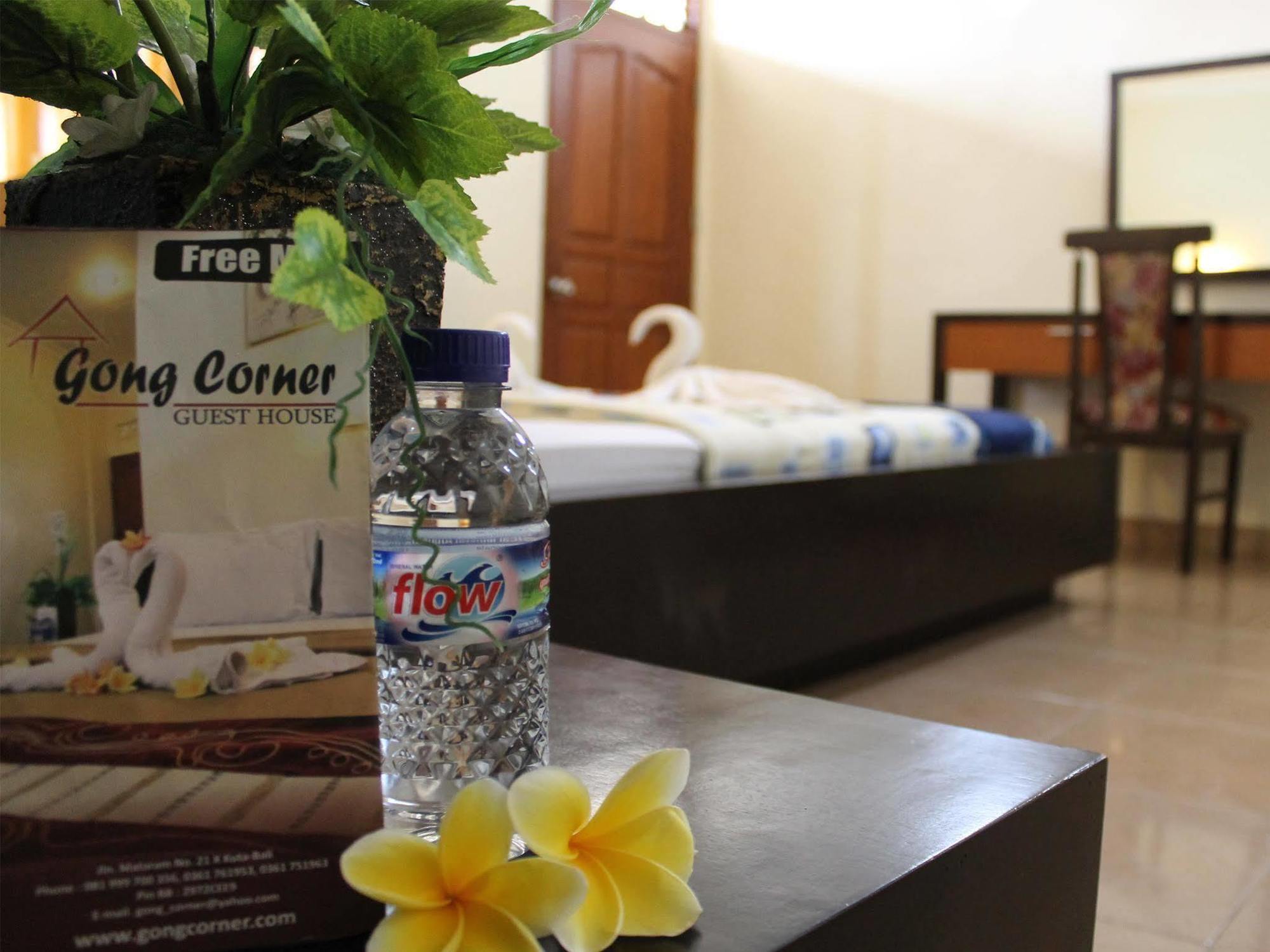 קוטה לומבוק Vaccinated Staff - Oyo 3523 Gong Corner Homestay מראה חיצוני תמונה