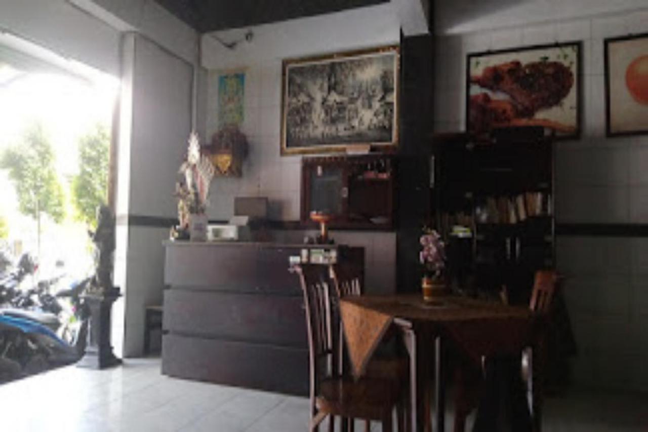קוטה לומבוק Vaccinated Staff - Oyo 3523 Gong Corner Homestay מראה חיצוני תמונה
