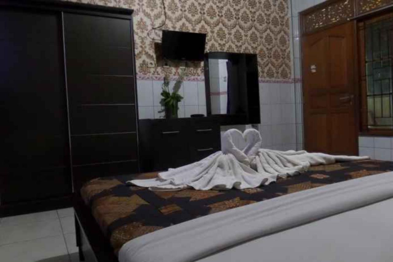 קוטה לומבוק Vaccinated Staff - Oyo 3523 Gong Corner Homestay מראה חיצוני תמונה