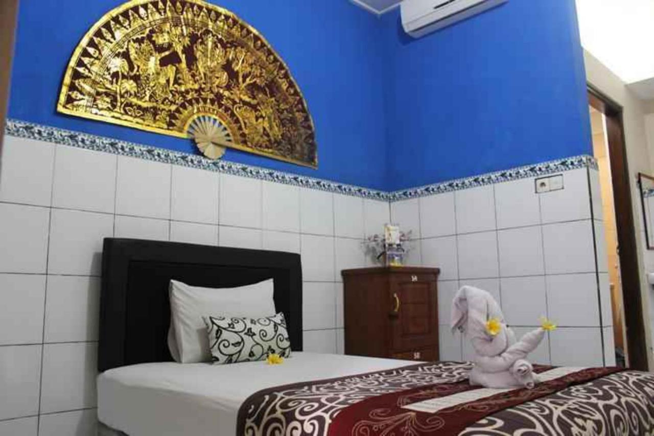 קוטה לומבוק Vaccinated Staff - Oyo 3523 Gong Corner Homestay מראה חיצוני תמונה
